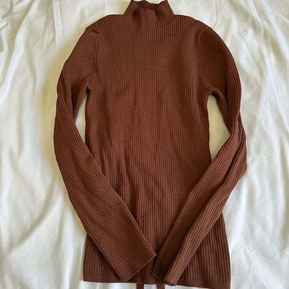Babaton Aritzia Ambrosia Sculpt Knit Tie-Back Longsleeve - Rich Copper - Medium - Picture 13 of 14